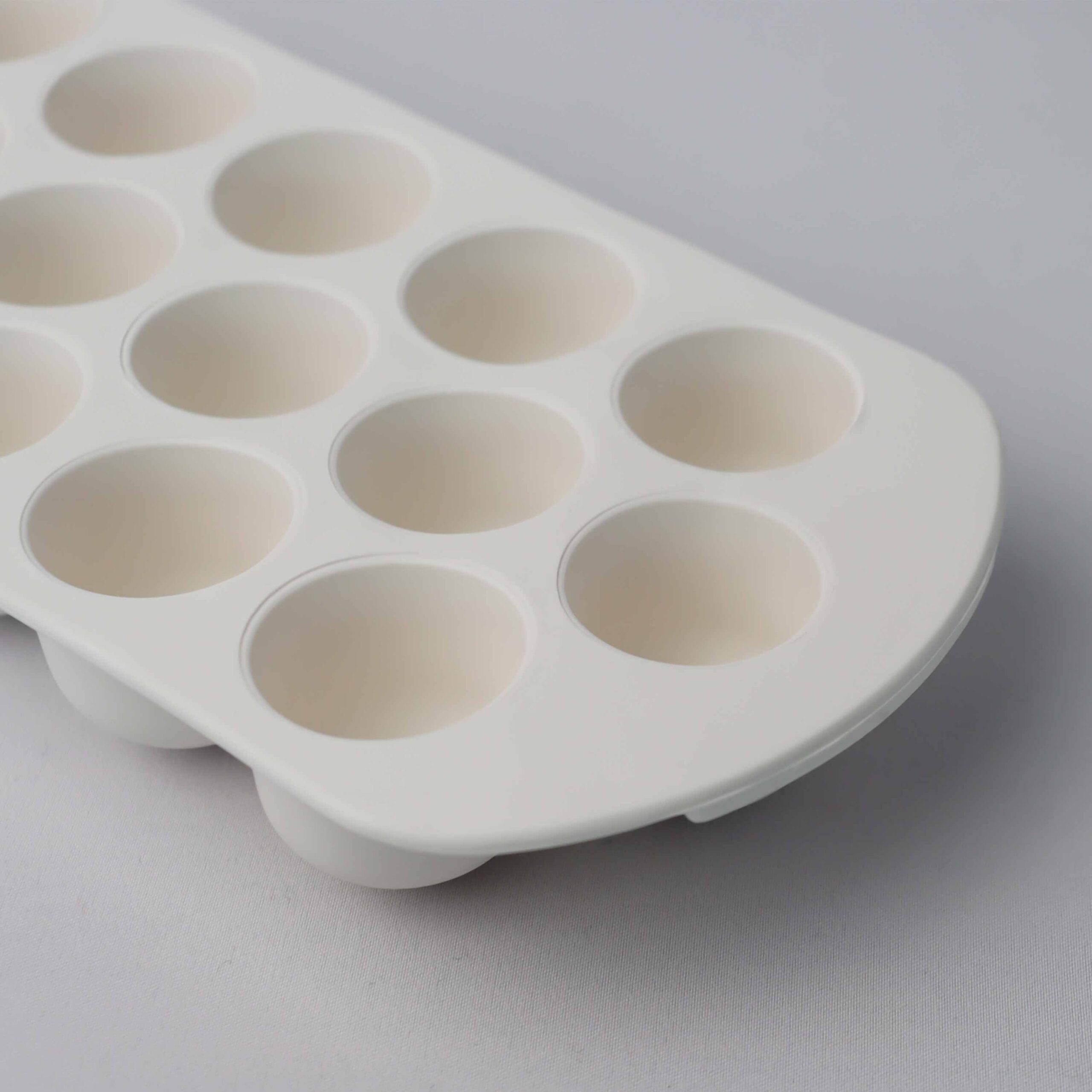 cubitera-pequeña-50-10-blanco-cocina-detalle
