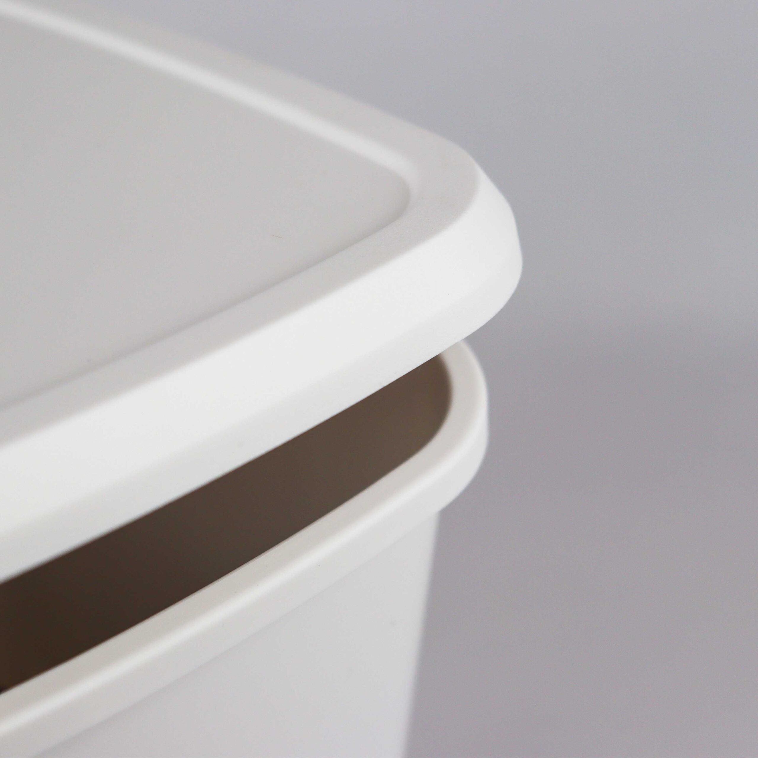 cubo-pedal-5L-442-10-blanco-bano-detalle-tapa